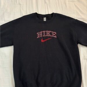 Nike Men's Black and Red Crewneck Sweater